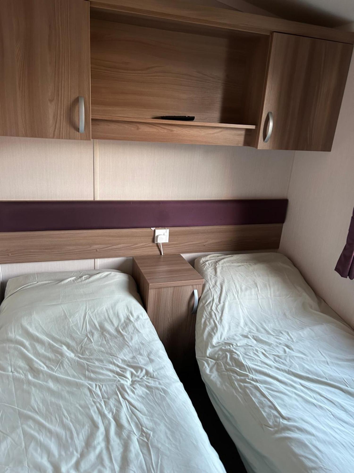 3 Bedroomed Caravan With Amazing Sea Views! Scarborough Exteriör bild