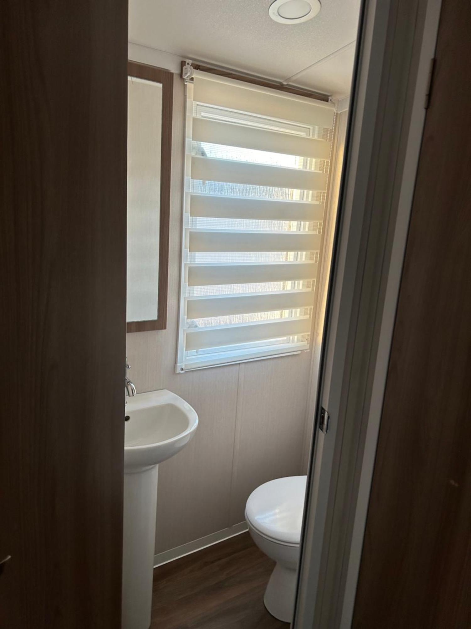 3 Bedroomed Caravan With Amazing Sea Views! Scarborough Exteriör bild